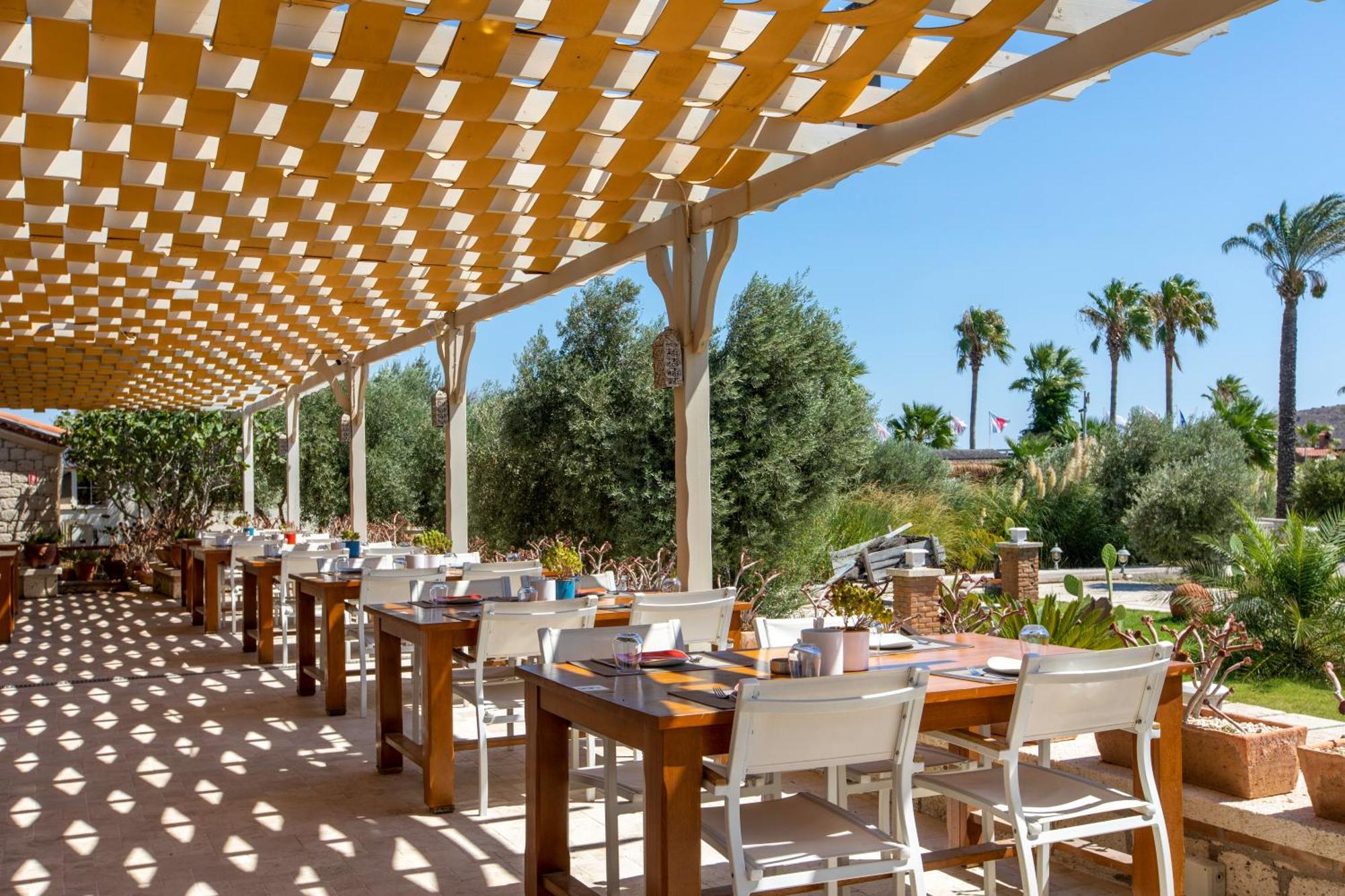 Alacati Beach Resort Exterior photo